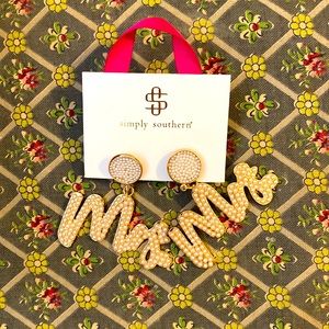 Brand new Simply Southern “Mrs” Earrings
